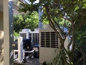  carrier HVAC units outside of home 